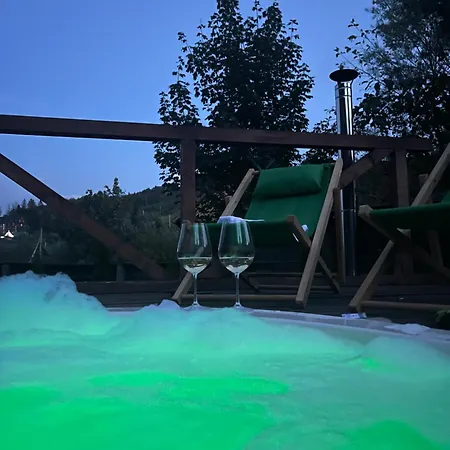 ヴィラ Tre Sorelle ミホヴォ